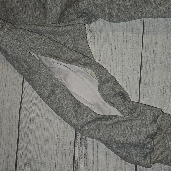 EVIDNT Women's Back Tie Crewneck Sweatshirt Gray & White Size L NWT - Picture 6 of 14